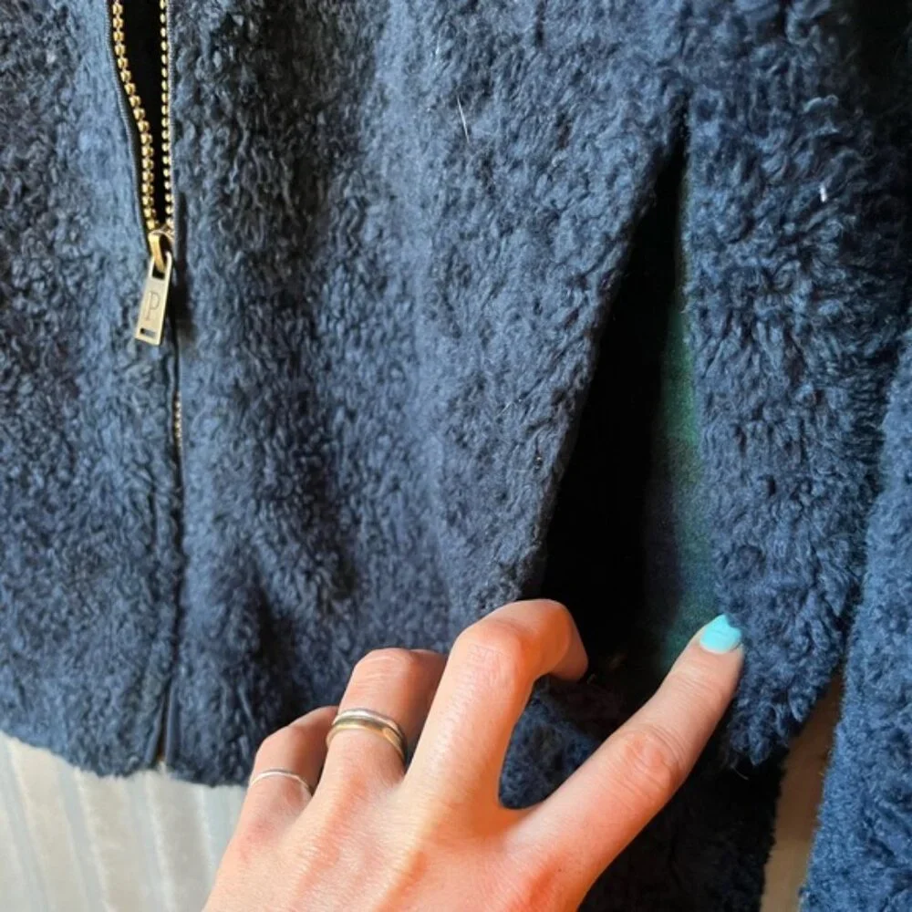 ⊹ Pendleton ⊹ - Picture 4 of 8